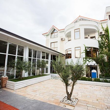Vila Arber Golem  Luaran gambar