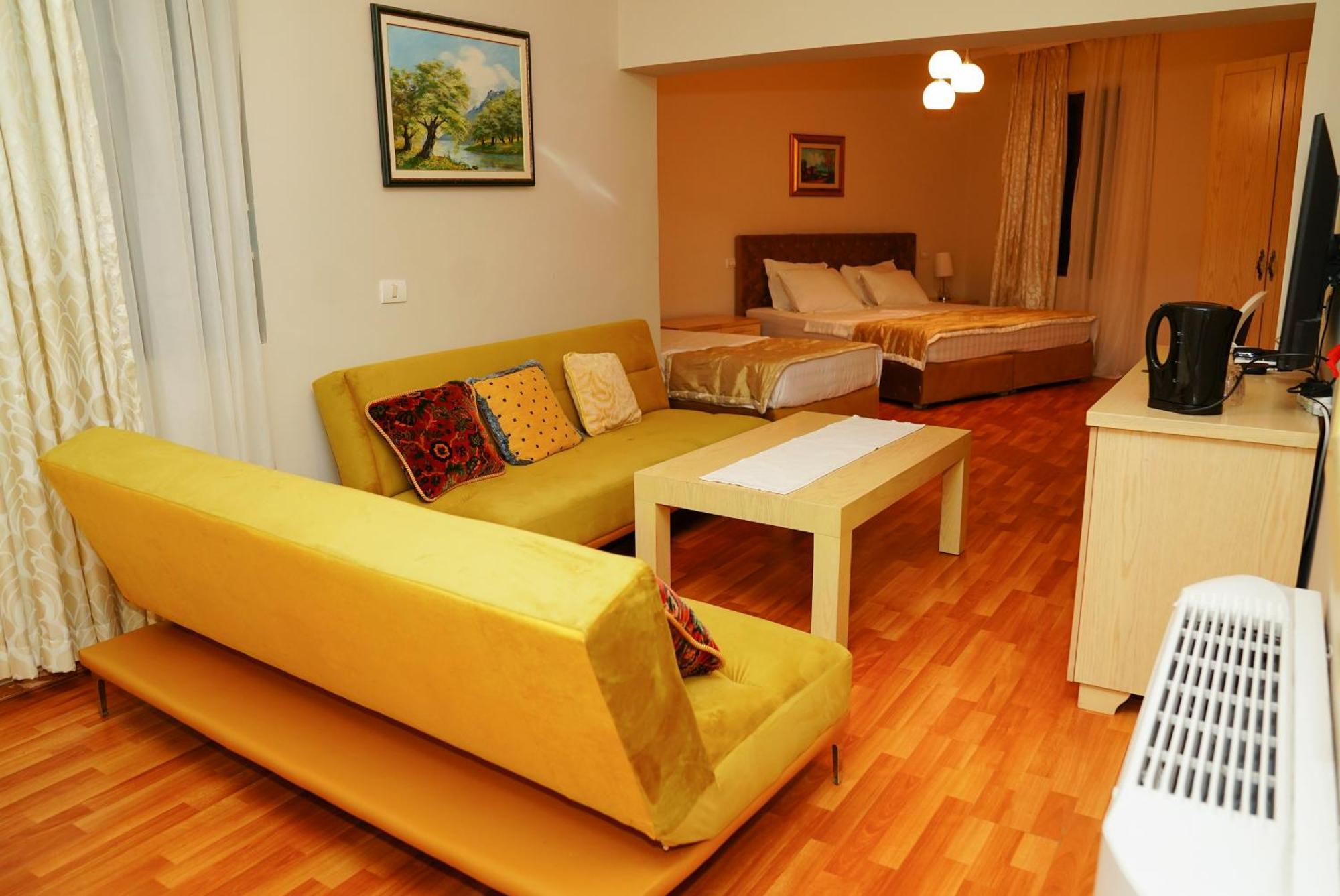Vila Arber Golem  Luaran gambar
