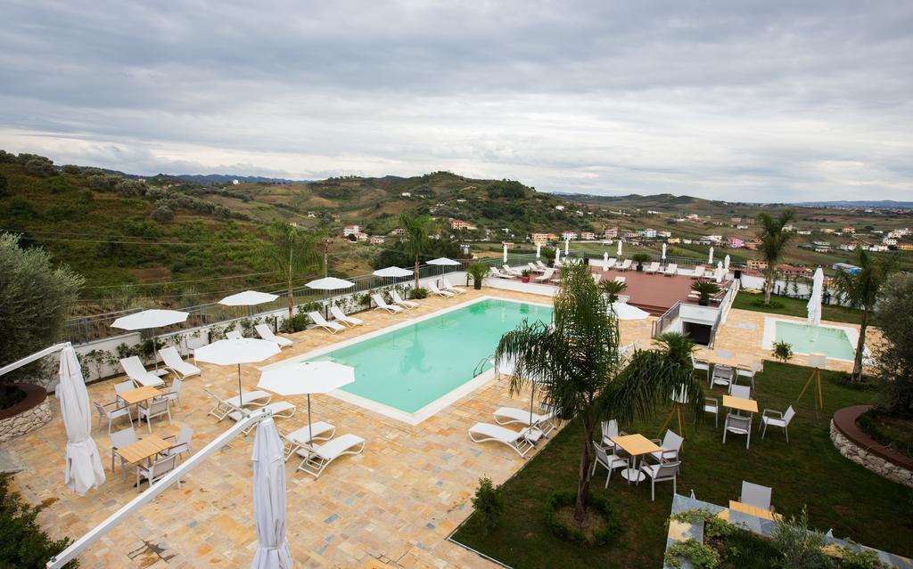 Vila Arber Golem  Luaran gambar